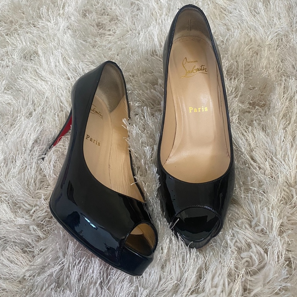 Leboutin platform black pumps. Very prive 100mm